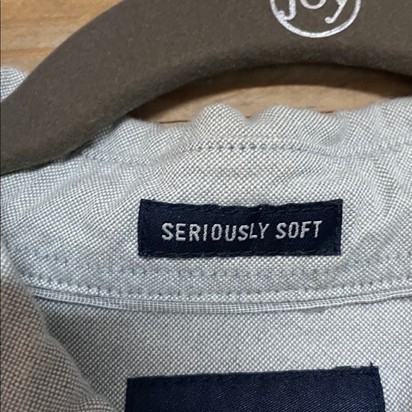 American Eagle Outfitters size XLT Light Gray Short Sleeve Button Down Shirt - Picture 3 of 9